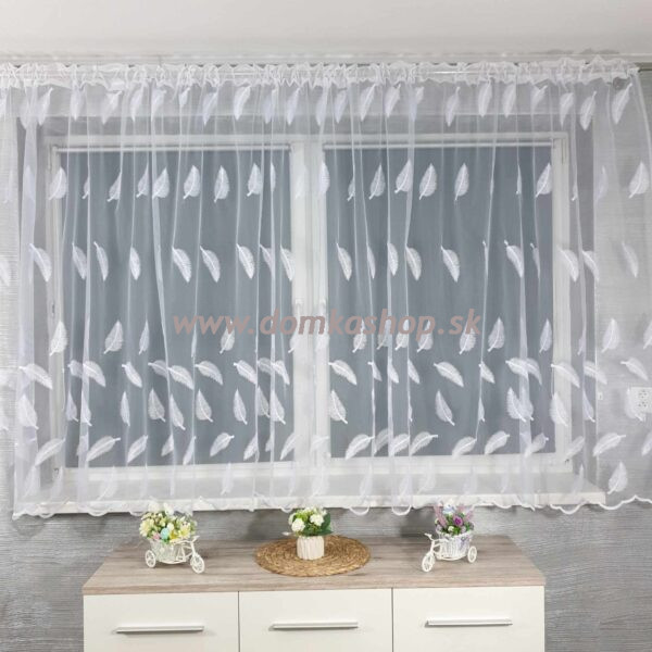 Krátka vyšívaná záclona IVANA – 400 x 150 cm – VZOR 7094